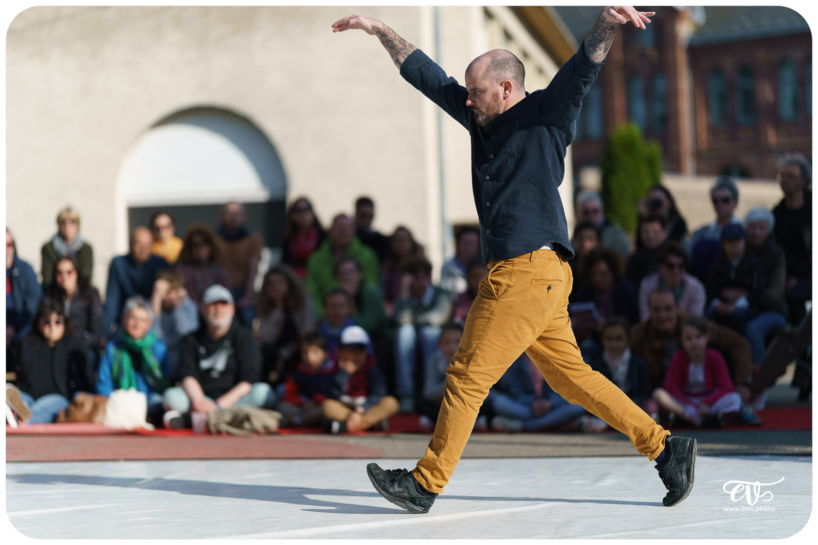 NO MAN'S LAND (CIE DARUMA)